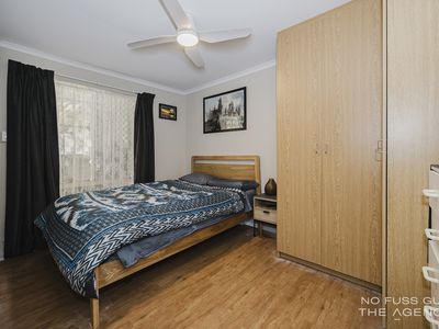 32 Carr Crescent, Warwick