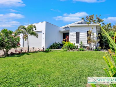 9 Ocean View Dr, Woodgate
