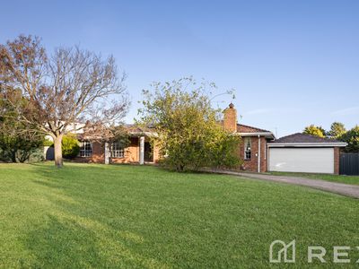 5 Branca Court, Narre Warren North