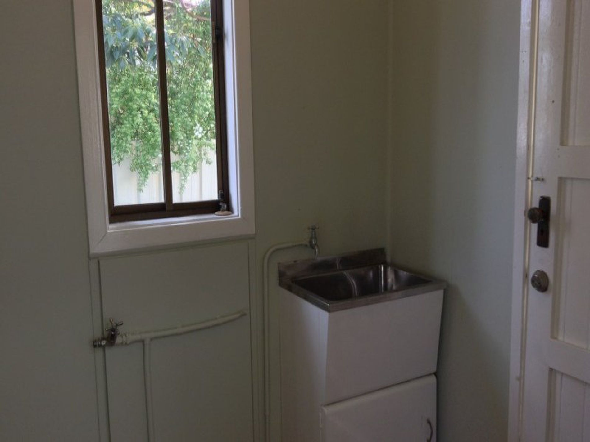 10 Cardiff Street, Berkeley