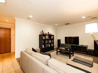 11 / 9 Juniper Place, Ballajura
