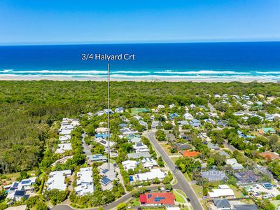 3 / 4 Halyard Court, Ocean Shores