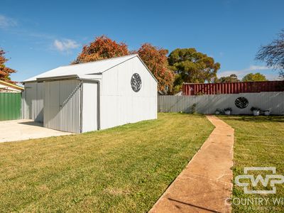 172 Bradley Street, Guyra