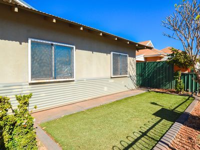 8 Snappy Gum Way, South Hedland
