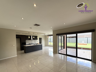 14 Thwaites Road, Tarneit