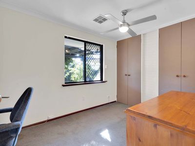 17 Fountain Way, Huntingdale