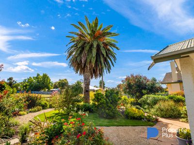 11 Peel Street, Charlton