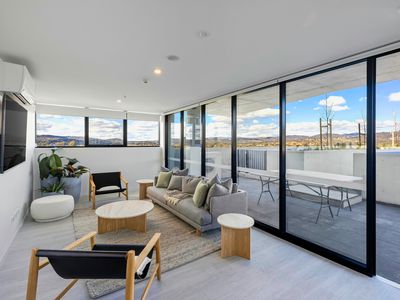 212 / 335 Anketell Street, Greenway