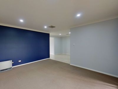 60 Dunheved Circle, Dubbo