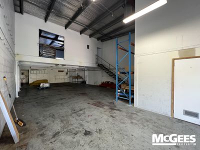2 / 88 Logan Road, Woolloongabba