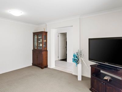 11 Peony Place, Hamlyn Terrace