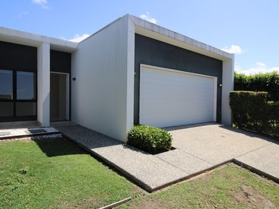 11 Rise Crescent, Pimpama