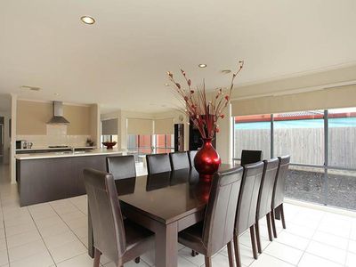 13 Chestnut Grove, Werribee