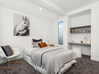15A Tobruk Crescent, Williamstown