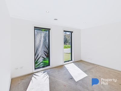 26 Waterview Drive, White Hills