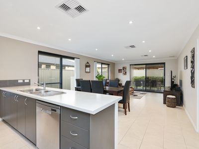 20 Hearst Link, Piara Waters