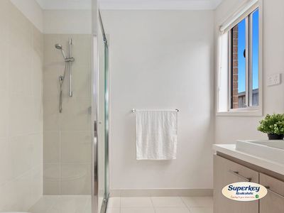 14 Weinstock Road, Truganina