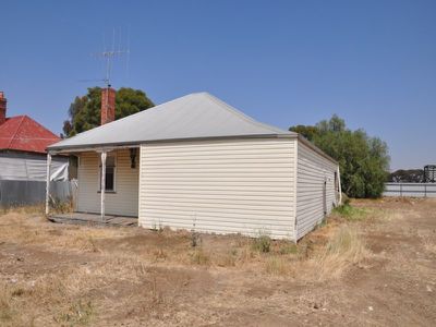 Pyramid Hill