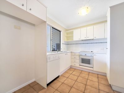 7/22 Chatsworth Road, Greenslopes