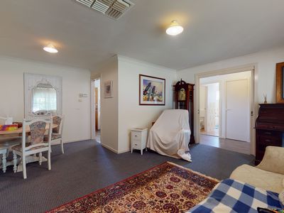 64 Birch Avenue, Dubbo