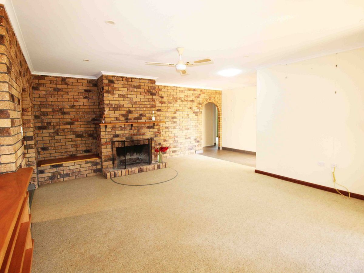 3 WADLEY CLOSE, Atherton