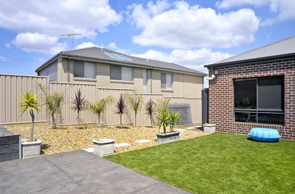 52 Trinity Blvd, Attwood