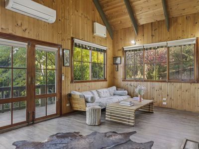 6 Murmuring Way, Goughs Bay