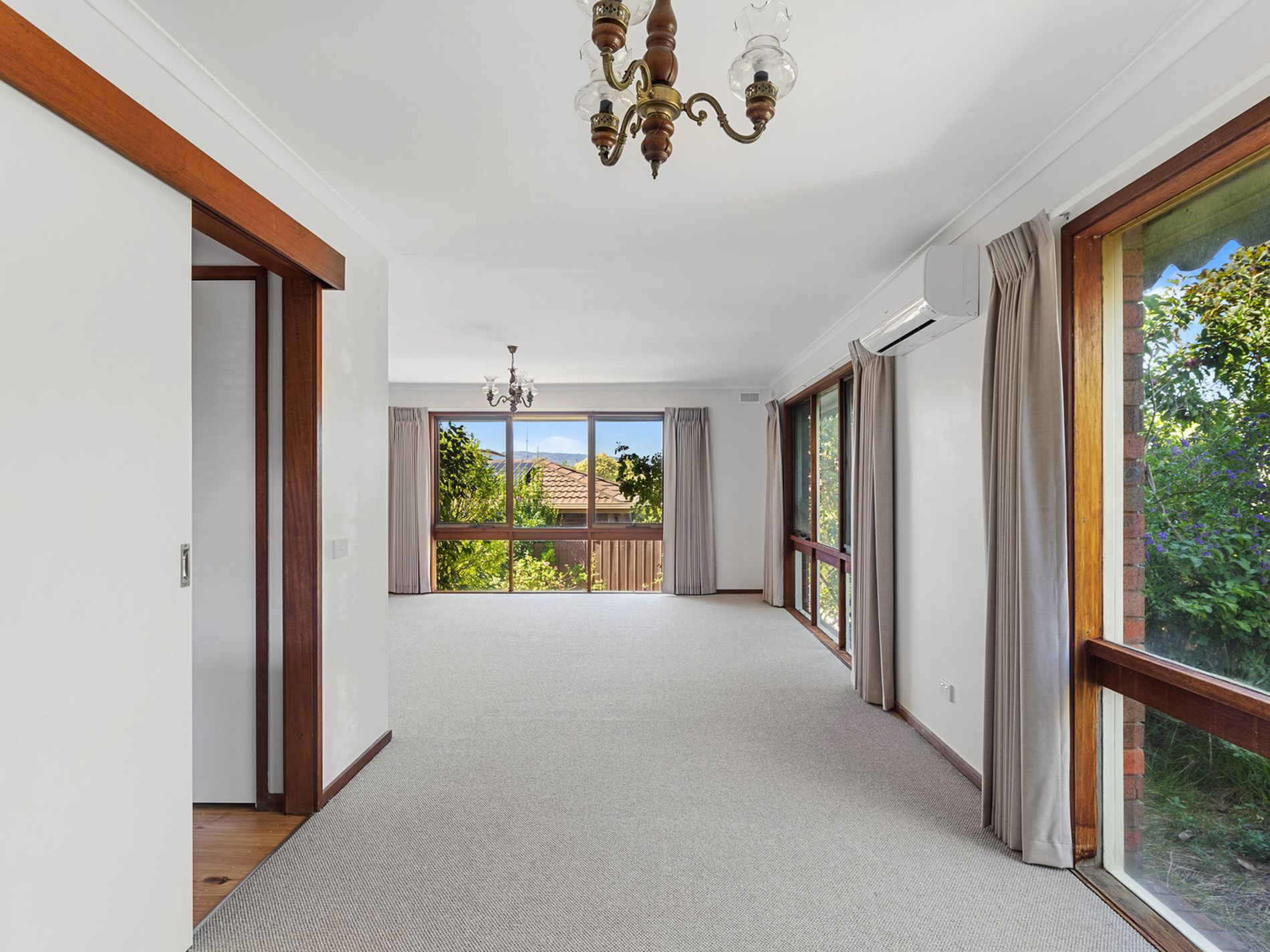 12 HANLEY CRESCENT, Seymour