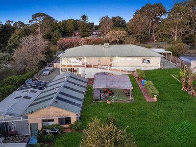 8 Stanhill Drive, Cranbourne South