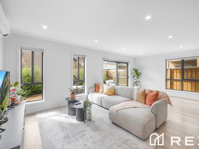 49 Cavenagh Boulevard, Mulgrave