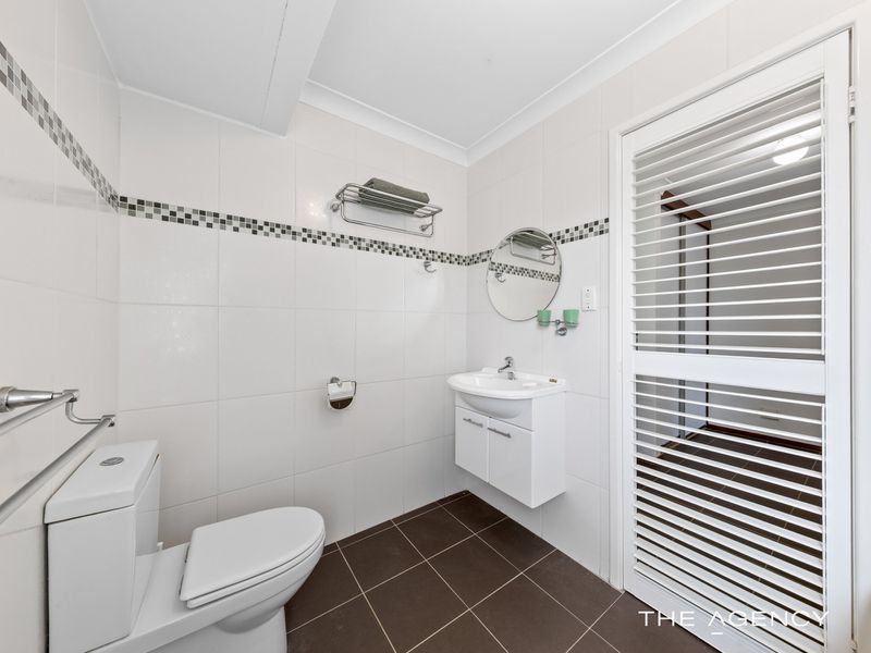 2 Priam Road, Silver Sands