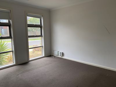 19 Pottery Avenue, Point Cook