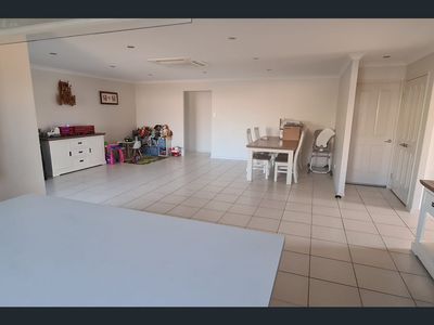 60 Jamie Crescent, Gracemere