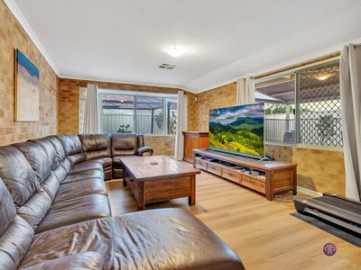 55 Teakwood Loop, Thornlie