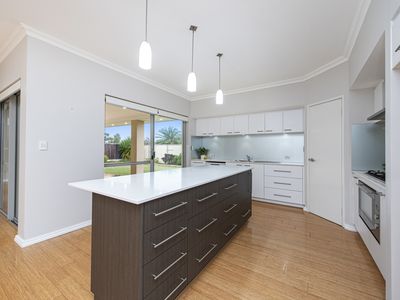 74 Pimento Cr, Port Kennedy