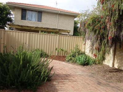 2/197 Albert Street, Osborne Park