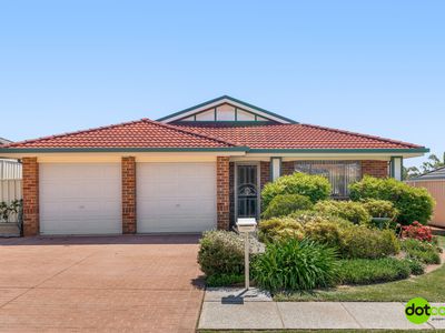 2 Hawker Close, Hamlyn Terrace