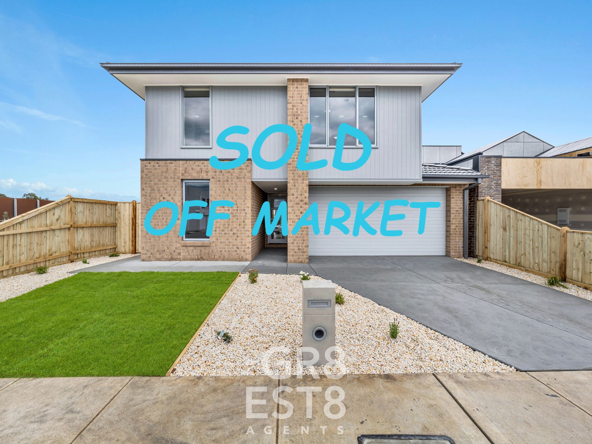 34 Kallista Circuit, Officer