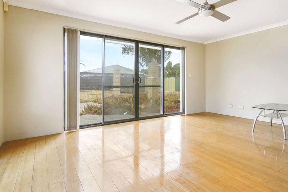 25 Kinsale Bend , Port Kennedy