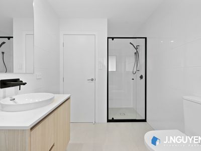 16A Woods Avenue, Cabramatta