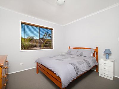 18 / 111 Barbaralla Drive, Springwood