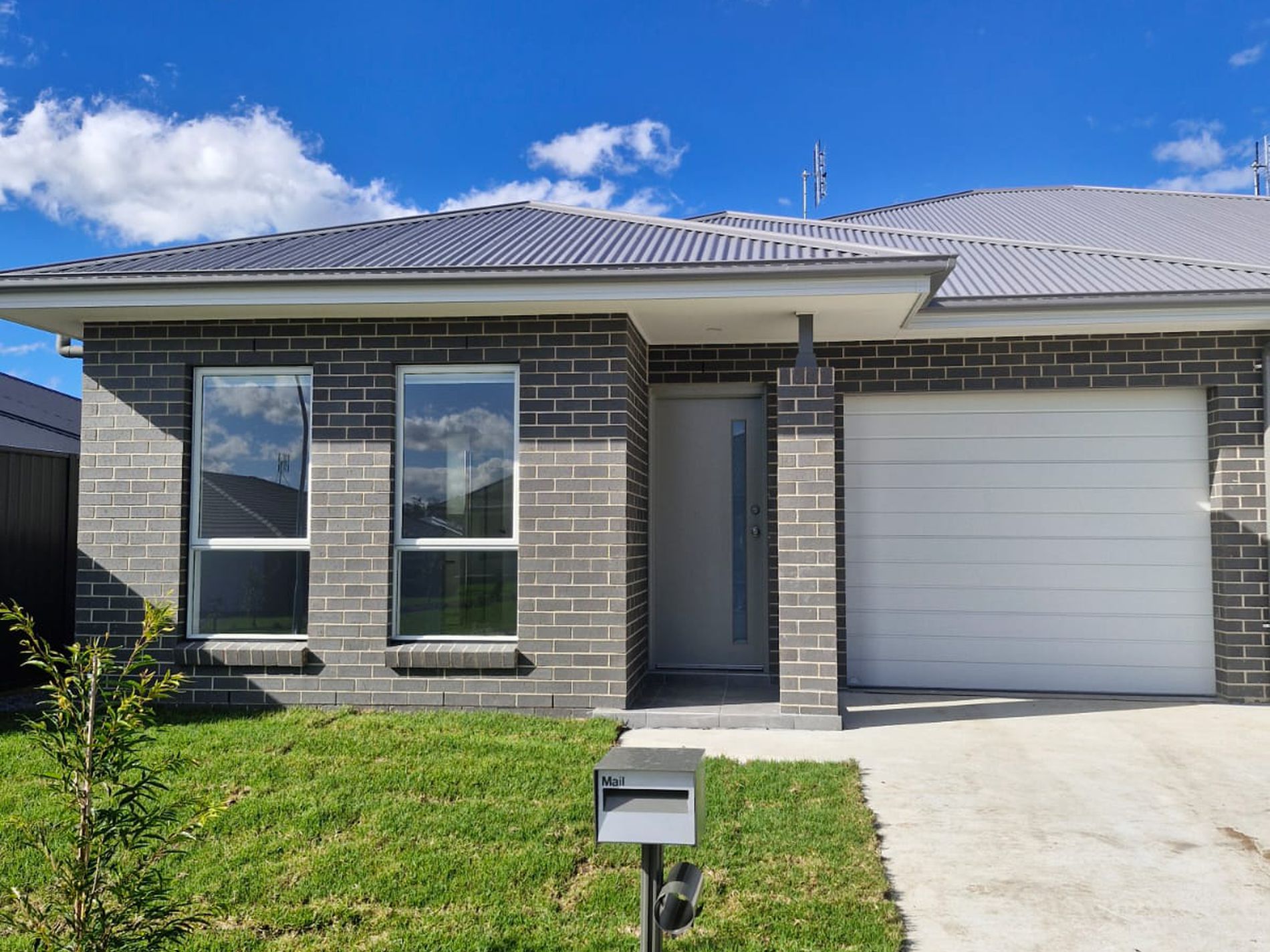 1 / 9 Millhouse Close, Farley