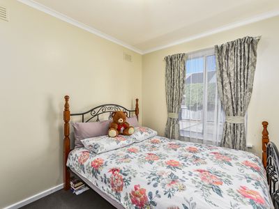 6 Stuckey Street, Millicent