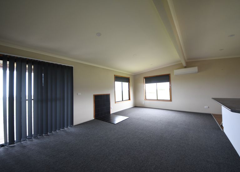 458 Dutton Way, Portland