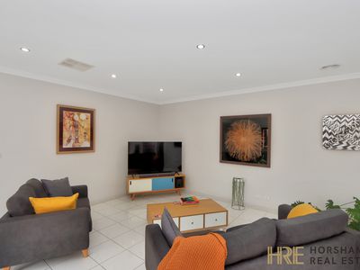 1 / 62 McTavish Boulevard, Horsham