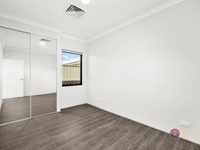 10 Klondyke Street, Piara Waters