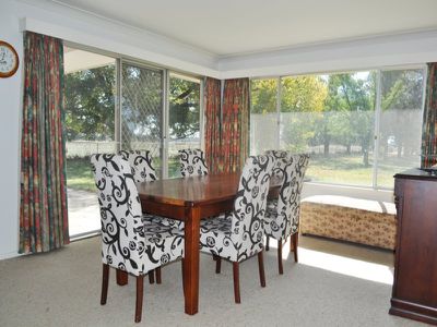 806 Ralvona Lane, Holbrook