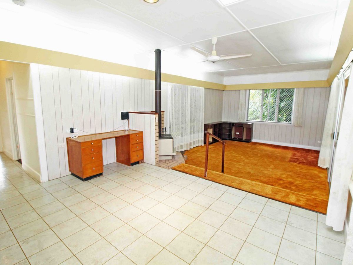 5 Solar Crescent, Atherton