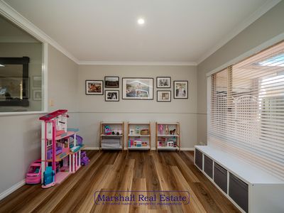 36 Mallina Circuit, Carramar