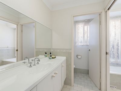 4 Melaleuca Place, Bomaderry